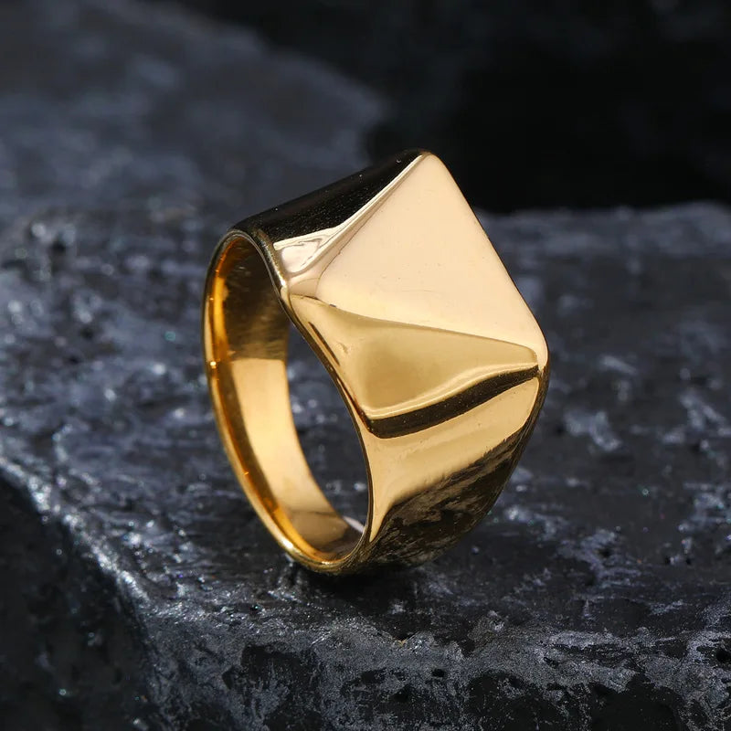 The Pyramid Power Ring