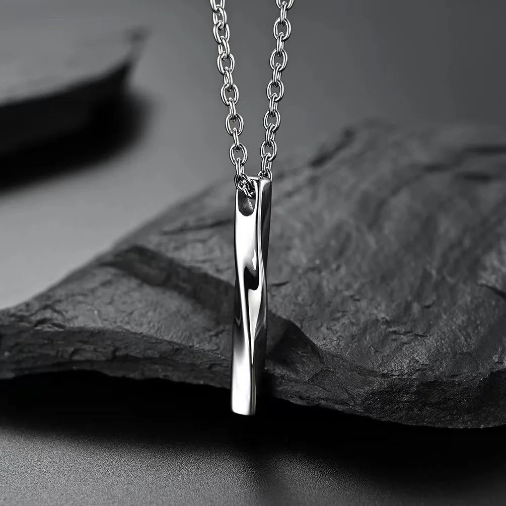 Axis Bar Necklace