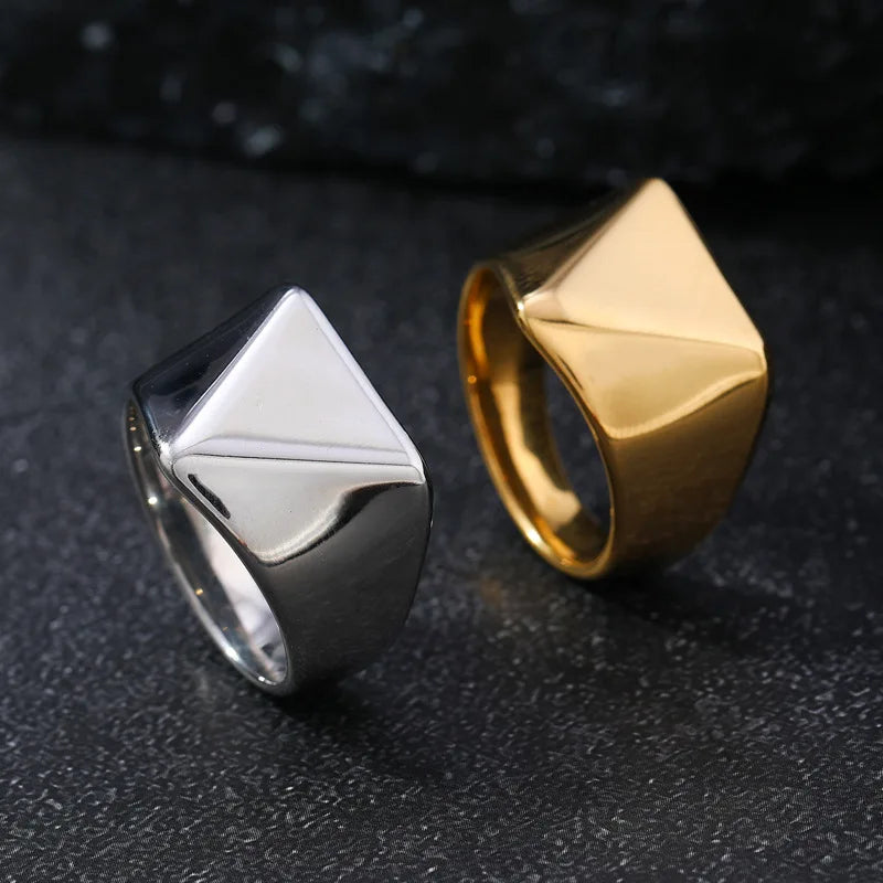 The Pyramid Power Ring